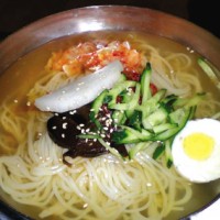 山东学朝鲜冷面技术—热门面食优惠培训