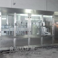 屋顶盒灌装机@qs-1800屋顶型纸盒灌装机