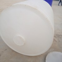 山东厂家直销1吨塑料桶 pe立式圆形水箱外加剂1吨塑料罐
