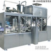果汁饮料全自动屋顶盒灌装机 沈阳北亚灌装机生产厂家