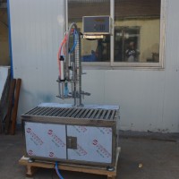 不锈钢材质耐腐蚀小型液体灌装机 皂液灌装机供应