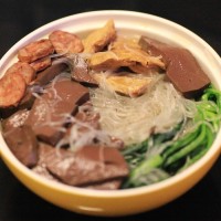正宗口味鸭血粉丝汤全年 ,天天热卖!
